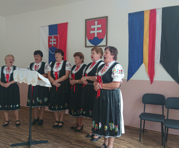 Aktuality / Oslavy Dňa matiek v obci Klieština dňa 21.05.2023 (nedeľa) o 14.00 hod.  - foto